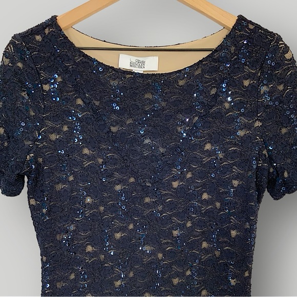 Belle by Badgley Mischka Stretch Lace Navy Cocktail Dress Size 10‎ fits 8 NWT - Picture 4 of 7